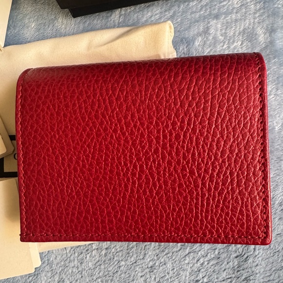 GUCCI Pebbled Calfskin GG Marmont Card Case Hibiscus Red - Picture 8 of 12